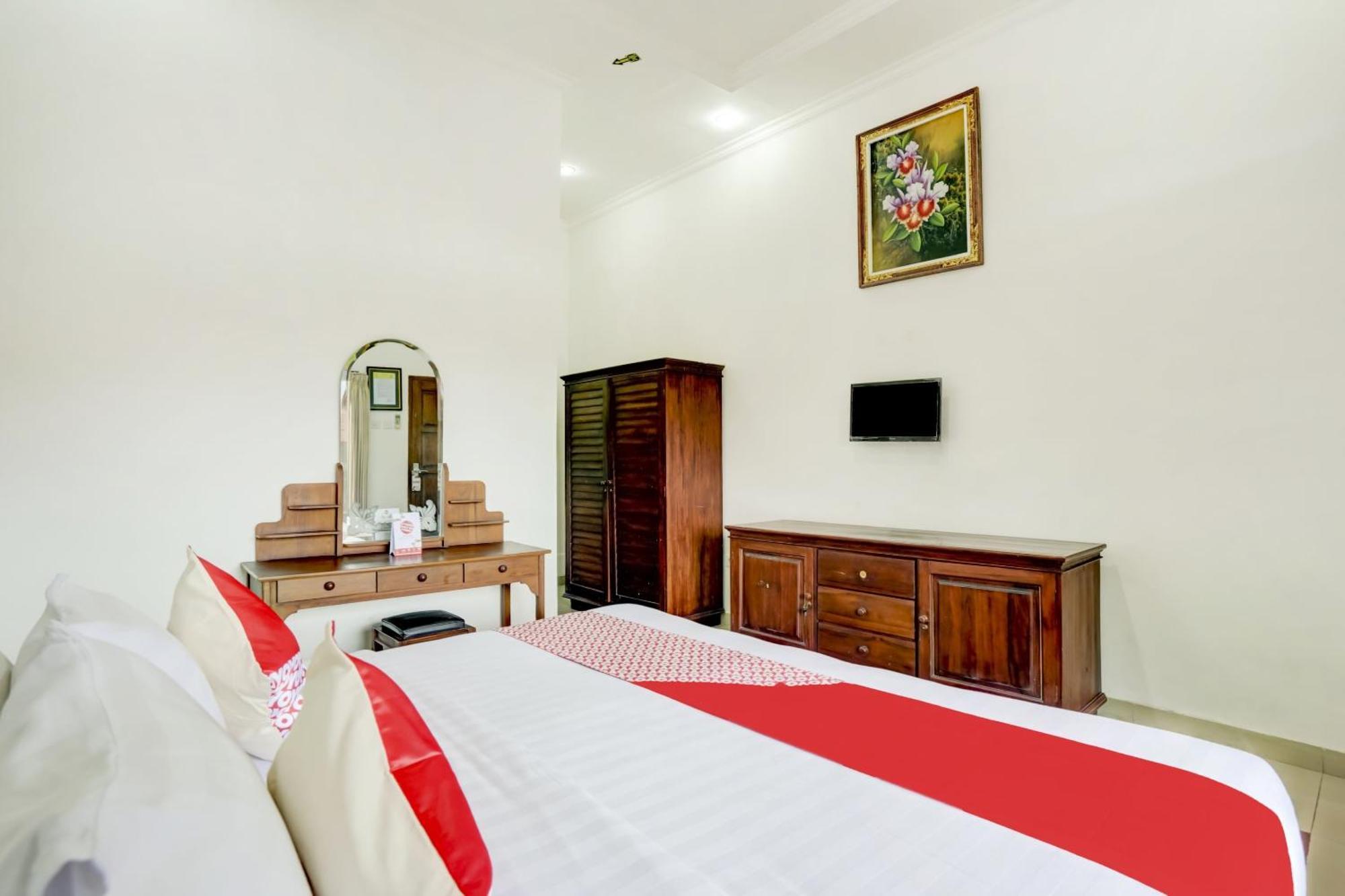 Super Oyo 3261 Hotel Ratu Denpasar Exterior foto