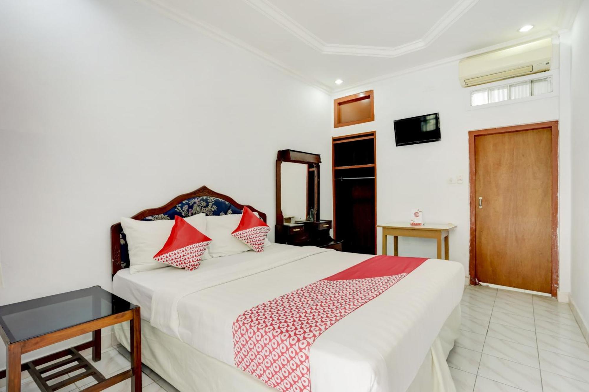 Super Oyo 3261 Hotel Ratu Denpasar Exterior foto